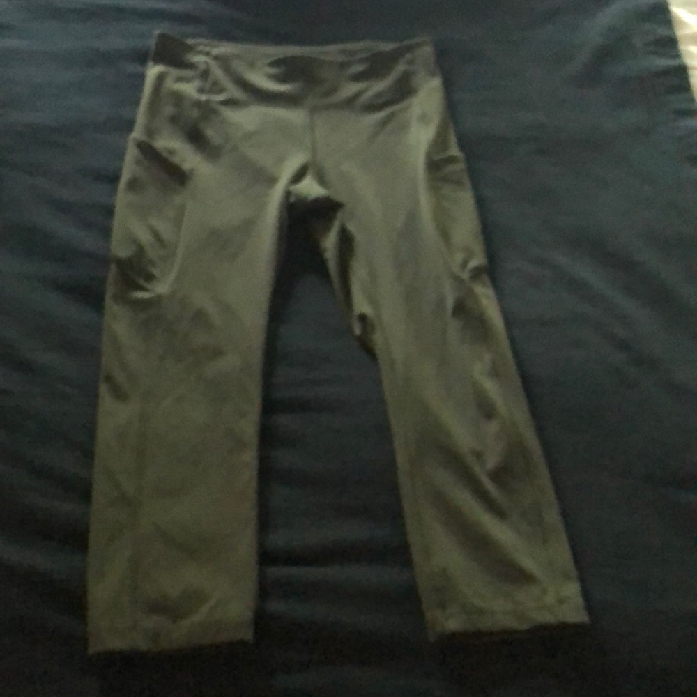 Lululemon speed up crop